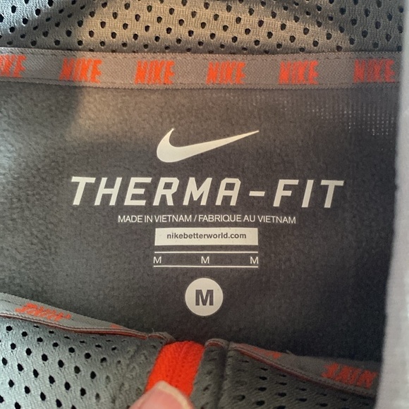 Nike Therma Fit Gray 3/4 Zip Shirt Size Medium in Like New Condition - Picture 4 of 10
